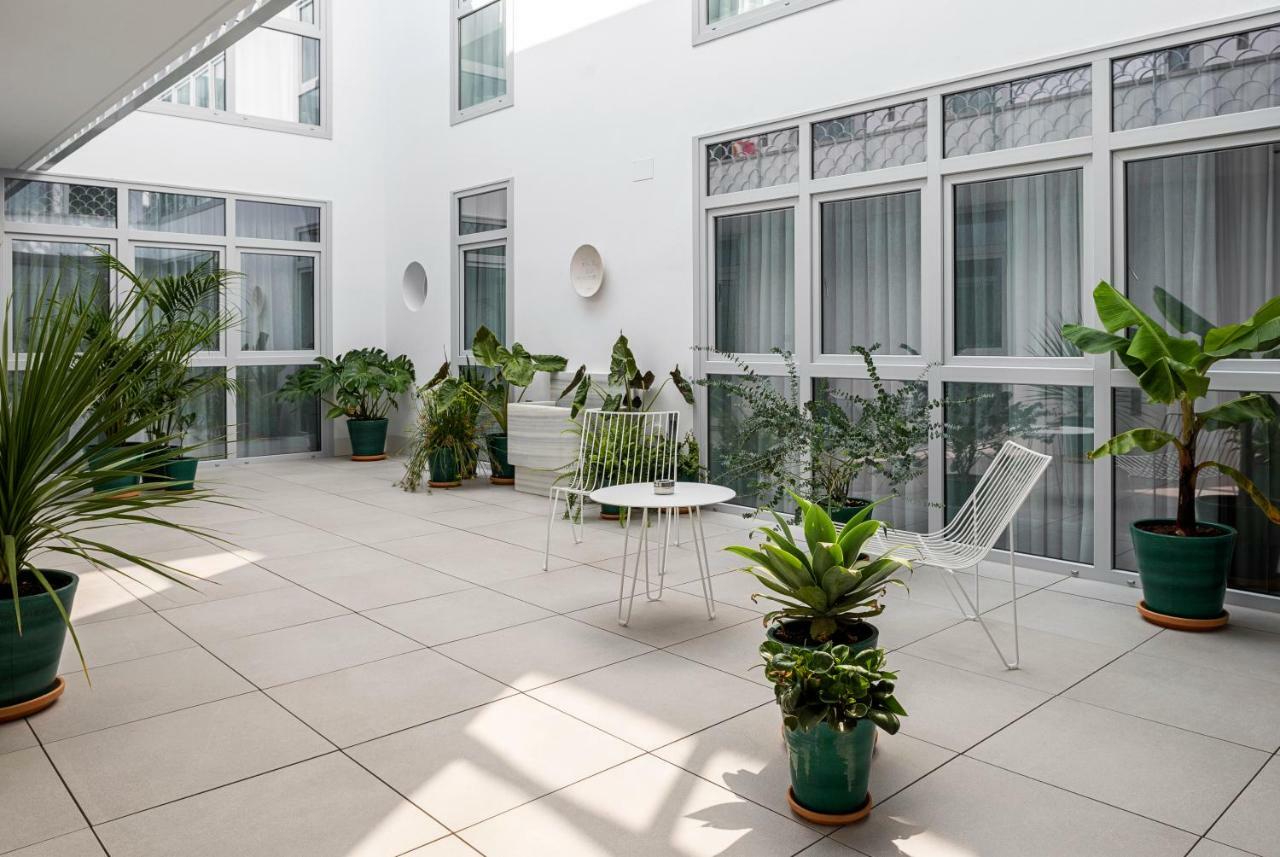 Apartamentos Y Estudios Centricos Conil Home Suite Conil De La Frontera Bagian luar foto